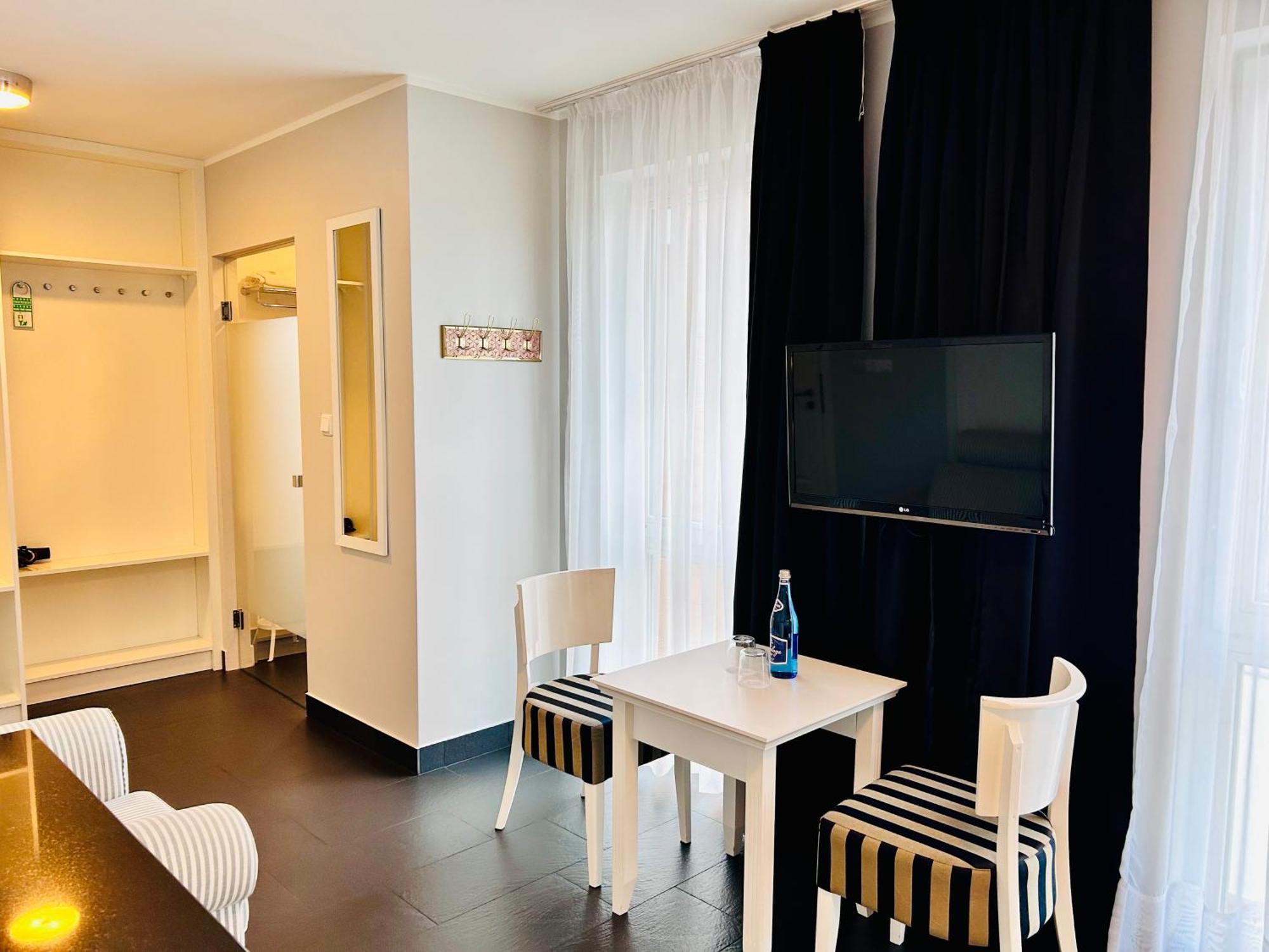 Hotel Amber Suite & Spa - Enklawa Dla Doroslych (Adults Only) Мендзыводзе Экстерьер фото